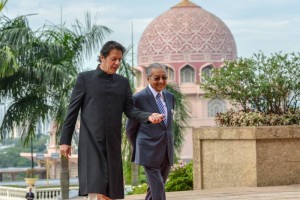Pakistan Prime Minister Imran Khan with Malaysian Prime Minister Mahathir Mohamad in Putrajaya, Malaysia