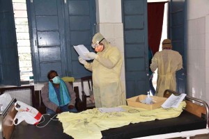 Patna: A doctor attending a suspected Coronavirus victim at the isolation ward of Patna Medical College and Hospital (PMCH), on March 15, 2020. (Photo: IANS)