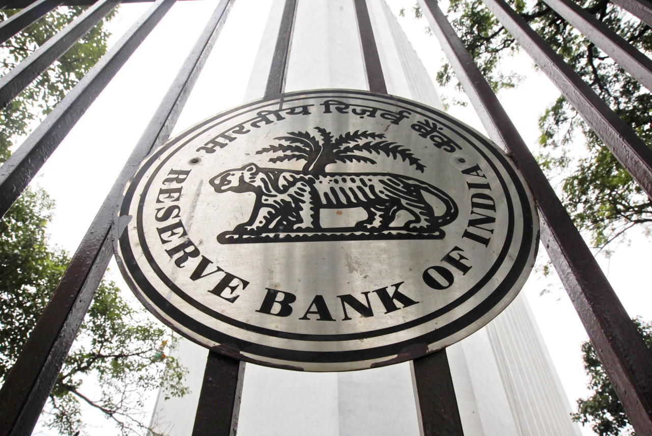 rbi-announce-reduction-in-reverse-repo-rate-and-new-measures-india